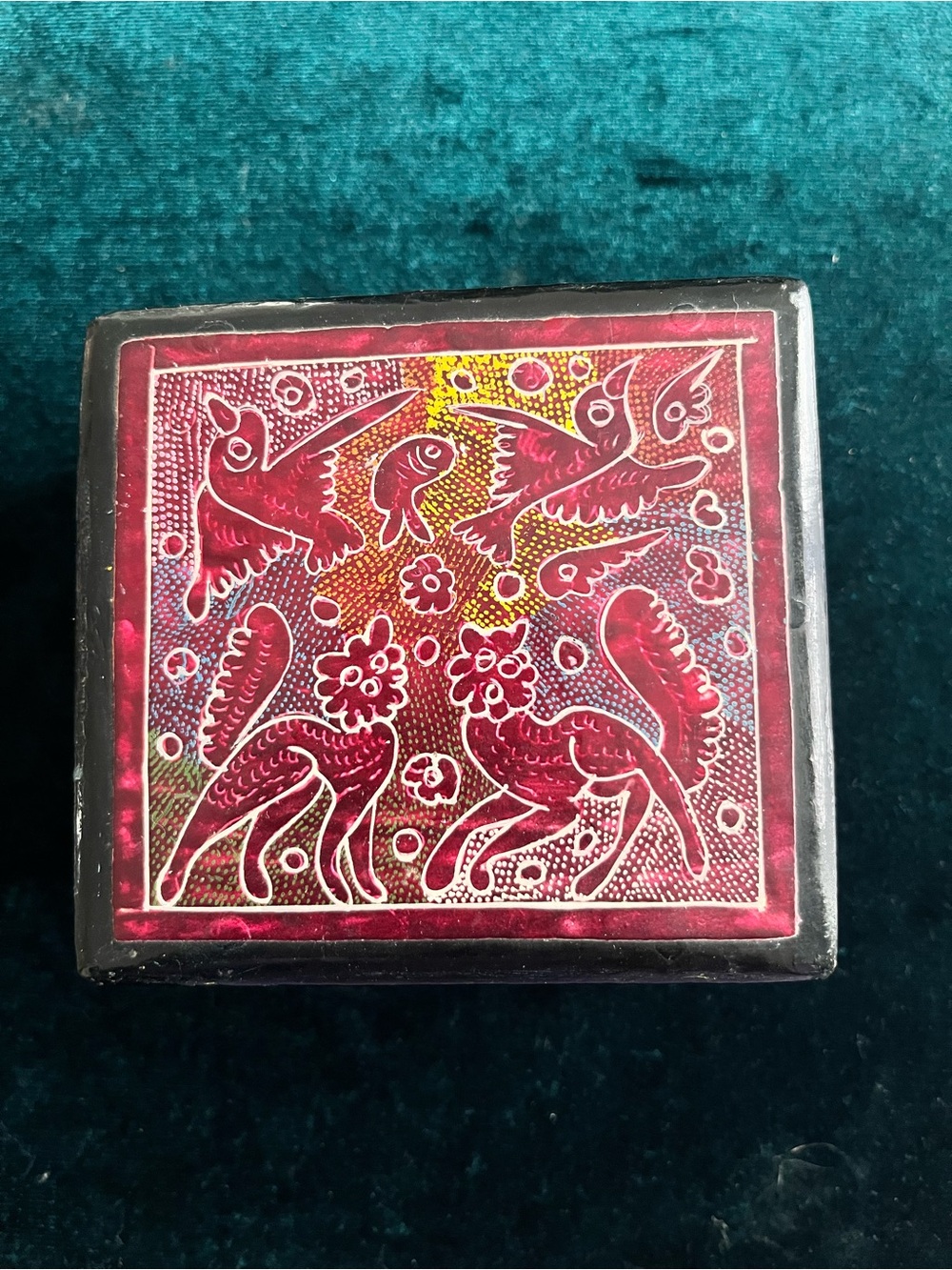 Vintage Olinalá Mexican Folk Art Lacquerware Trinket Box